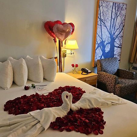 The Cedars Inn Hotel & Convention Centre Gibsons Kültér fotó